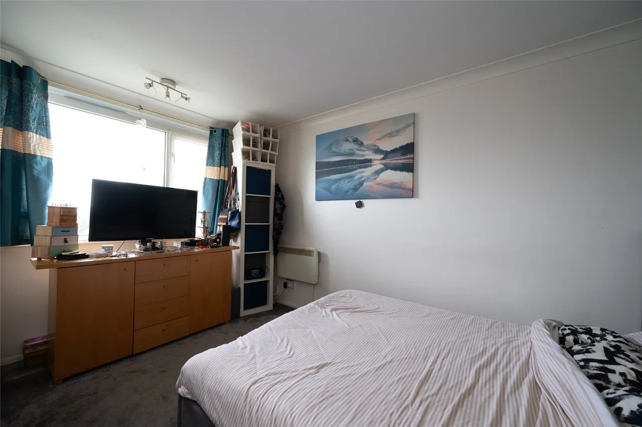 Bembridge Drive, Hayling Island, PO11, photo 10
