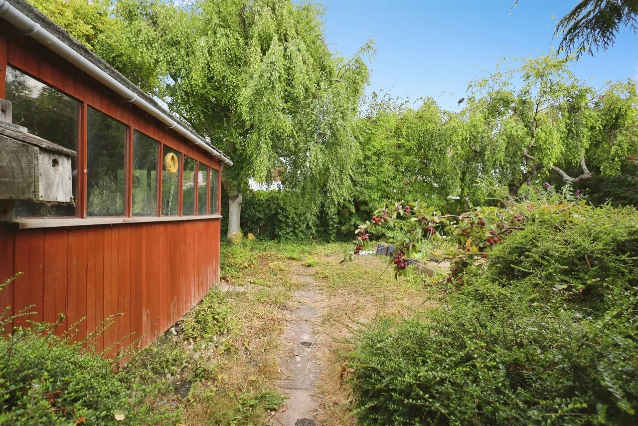 Cobbold Avenue, Eastbourne, BN21, photo 13