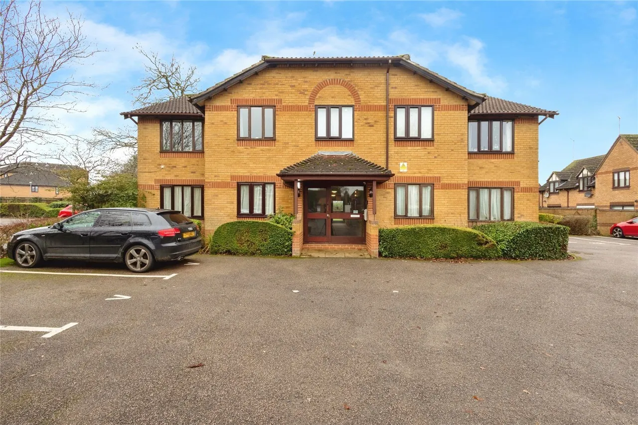 1 bed flat for sale — Hirondelle Close, Northampton, Northamptonshire, NN5