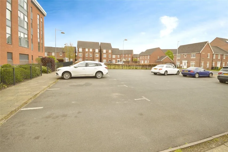 Rothesay Gardens, Wolverhampton, West Midlands, WV4, photo 11
