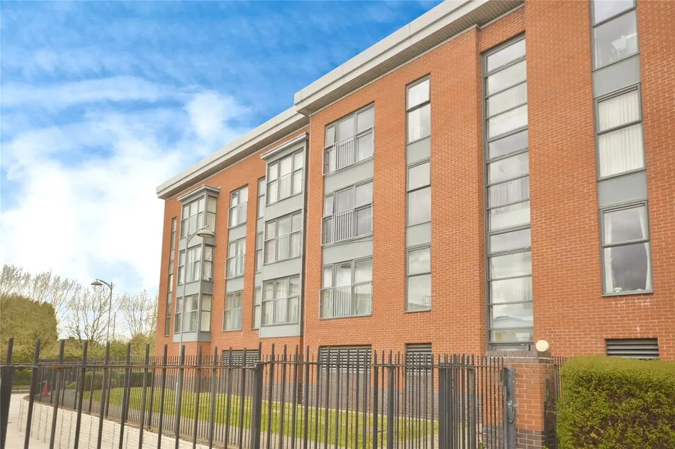 Rothesay Gardens, Wolverhampton, West Midlands, WV4, photo 12