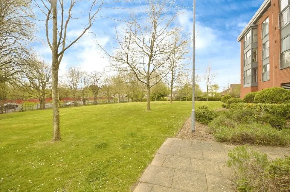 Rothesay Gardens, Wolverhampton, West Midlands, WV4, photo 6