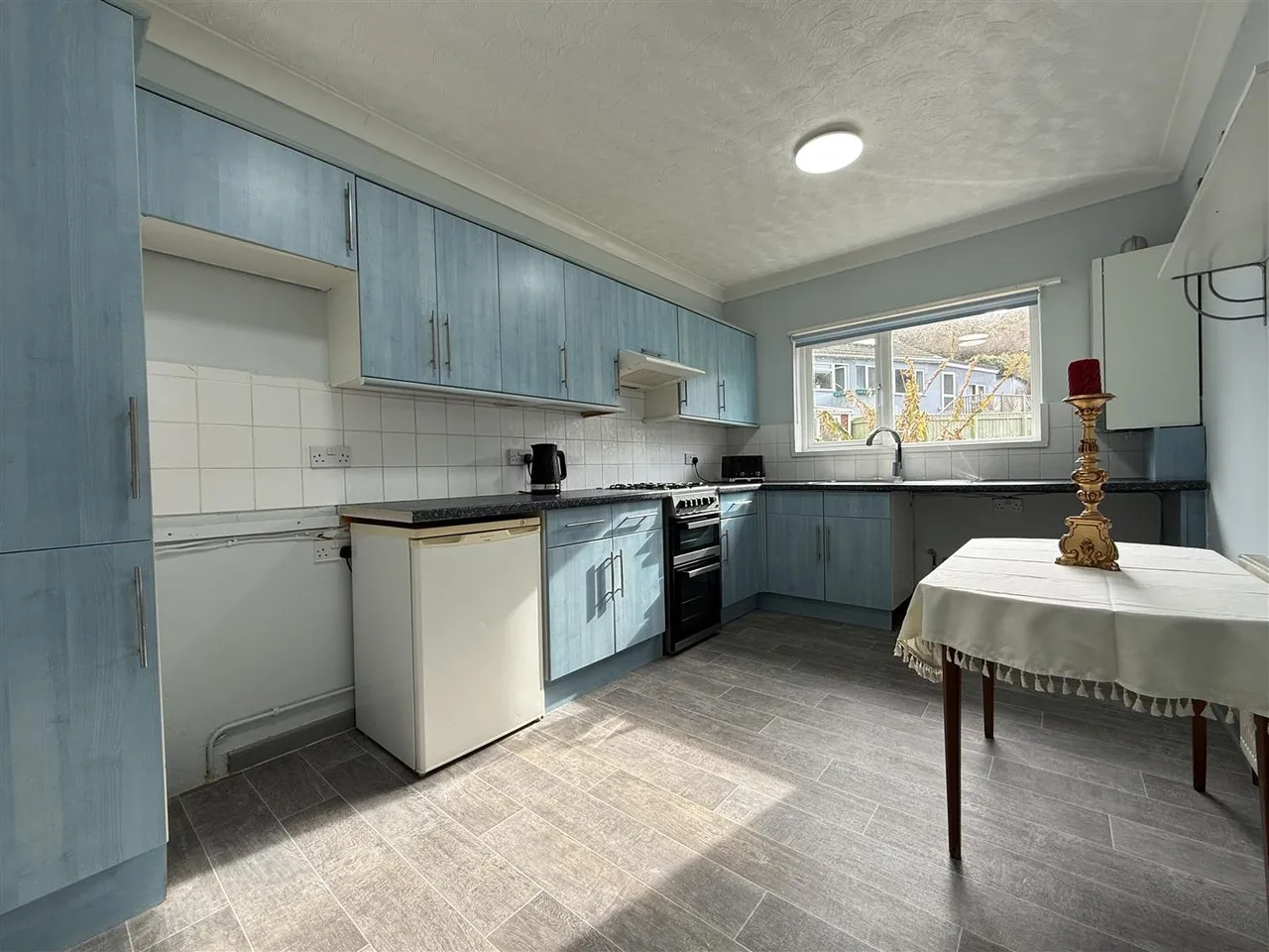 Southdown Avenue, Brixham, photo 4