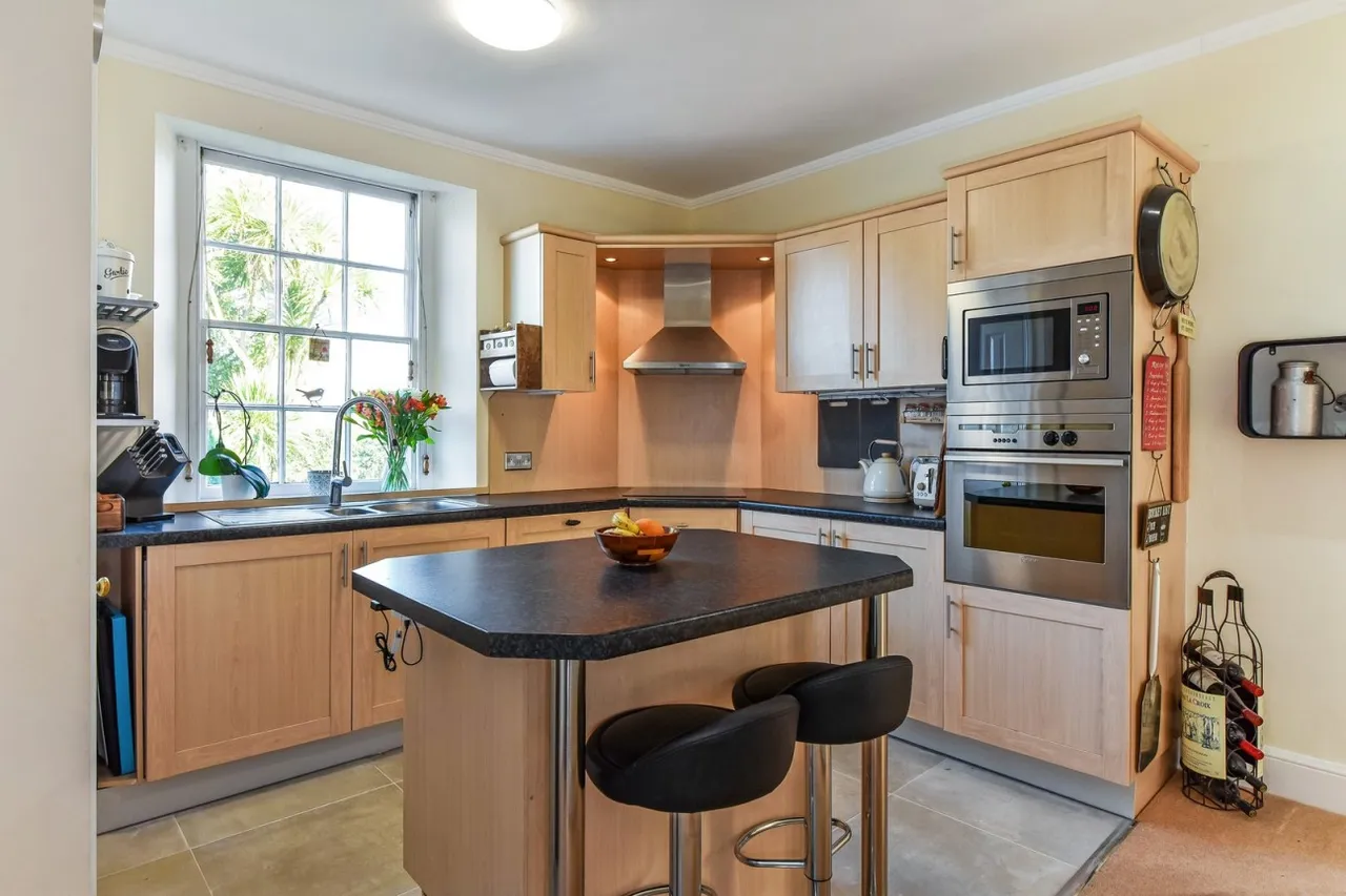 Lyndhurst, SO43, photo 6