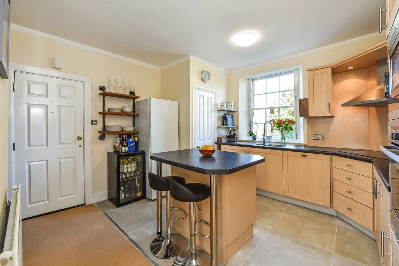 Lyndhurst, SO43, photo 7