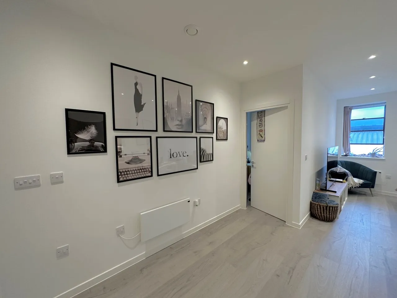 Flat 21, Tempus House, Milton Keynes, 249 Midsummer Boulevard, MK9 1FP, photo 4