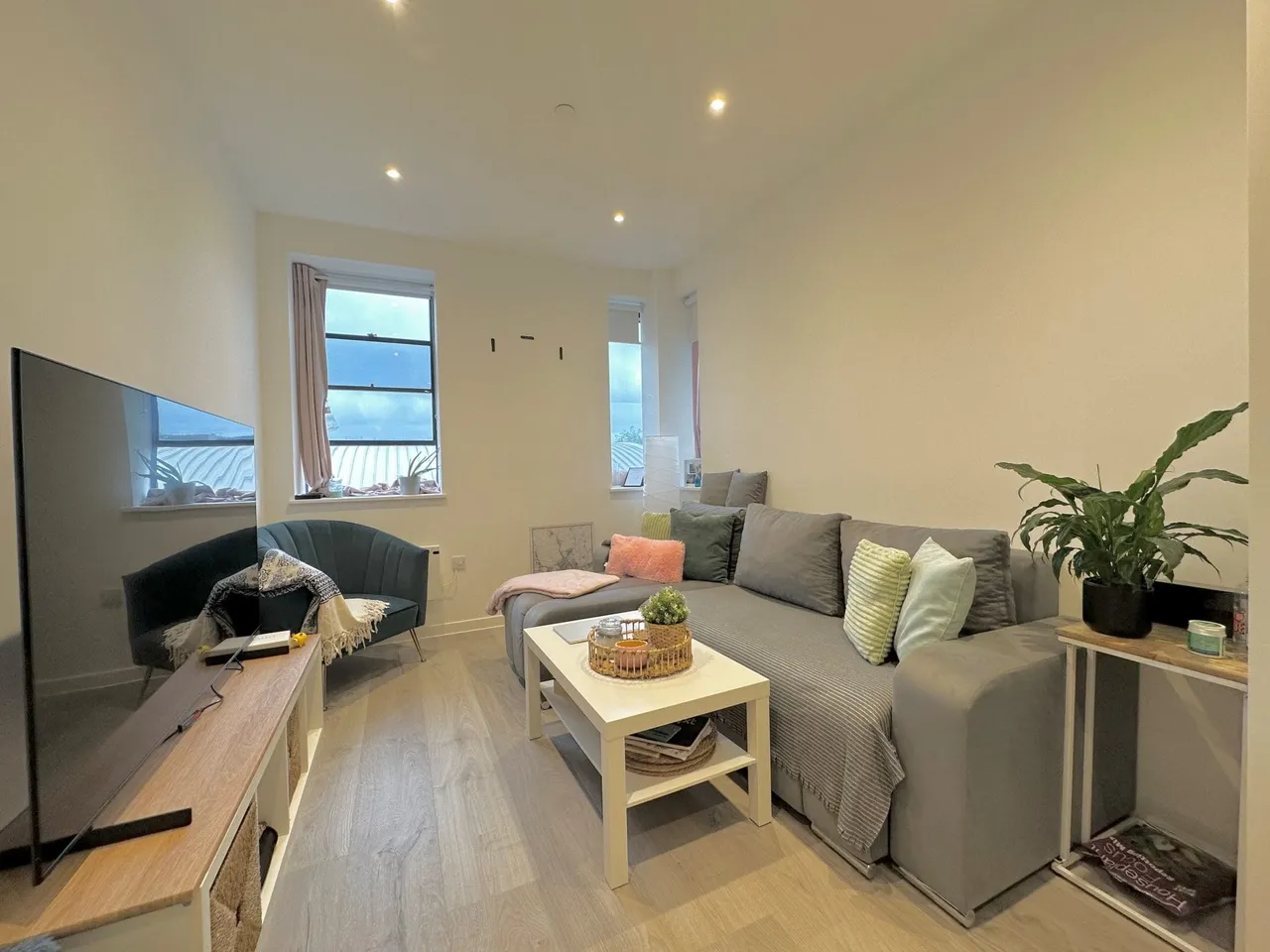 Flat 21, Tempus House, Milton Keynes, 249 Midsummer Boulevard, MK9 1FP, photo 2
