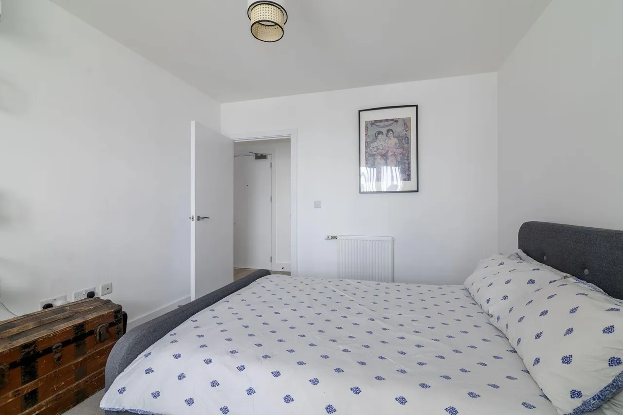 Bramble Path, London, E3, photo 14