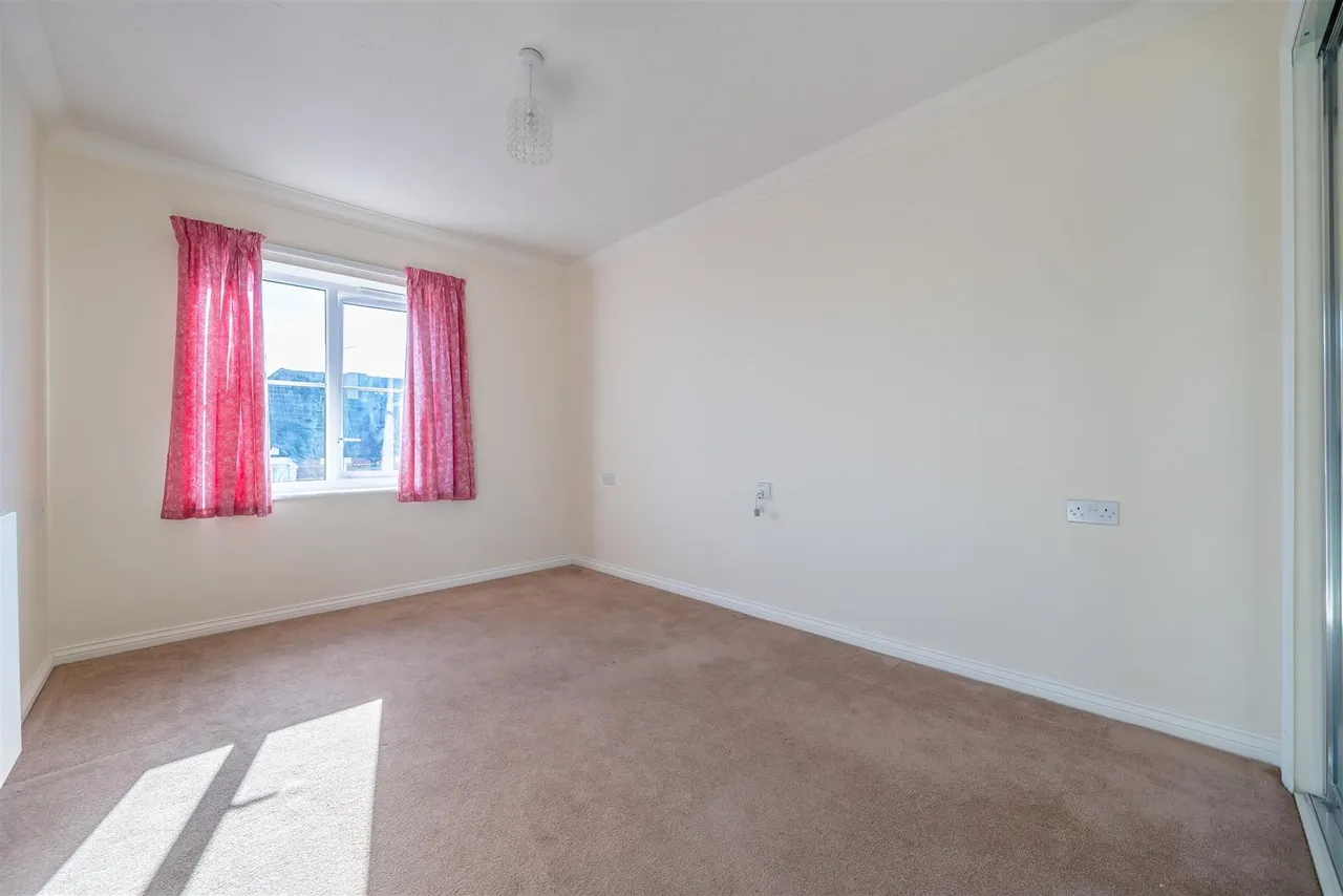 King Edward Avenue, Dartford, DA1, photo 6