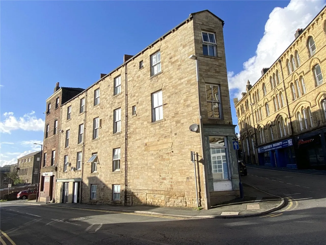 1 bed flat for sale, Old Westgate, Dewsbury, WF13