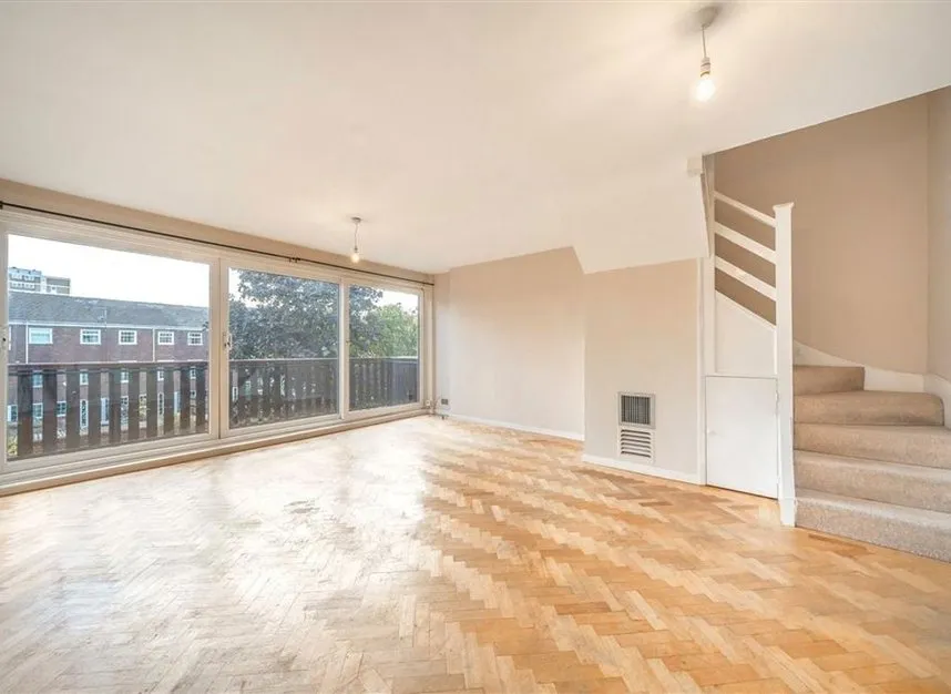 Broom Close, Teddington, TW11, photo 2