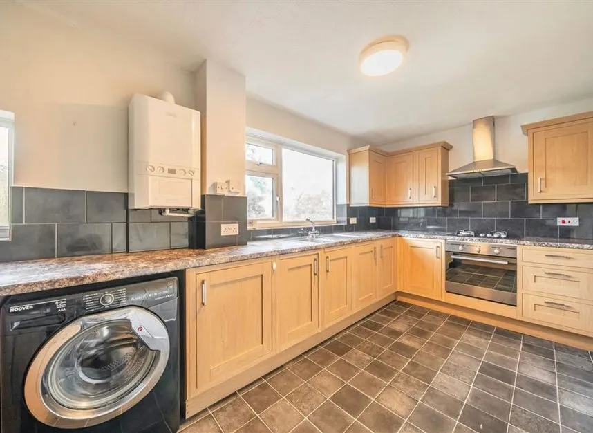 Broom Close, Teddington, TW11, photo 3