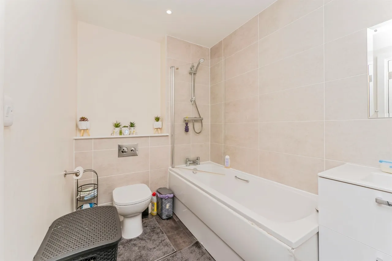 Station Road, Corby, NN17, photo 14