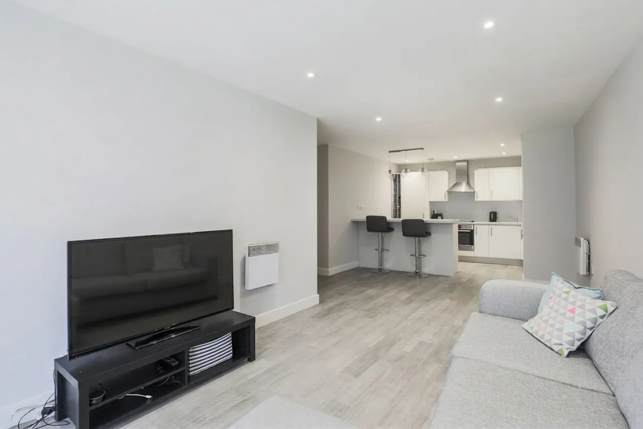 2 bed flat to rent, Meath Crescent, Leamore Court, E2