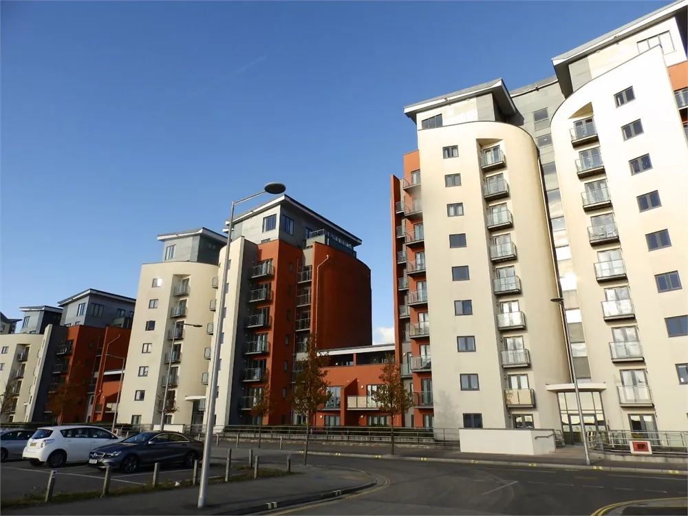 2 bed flat for sale — Kings Road, Swansea, West Glamorgan, SA1 8AJ
