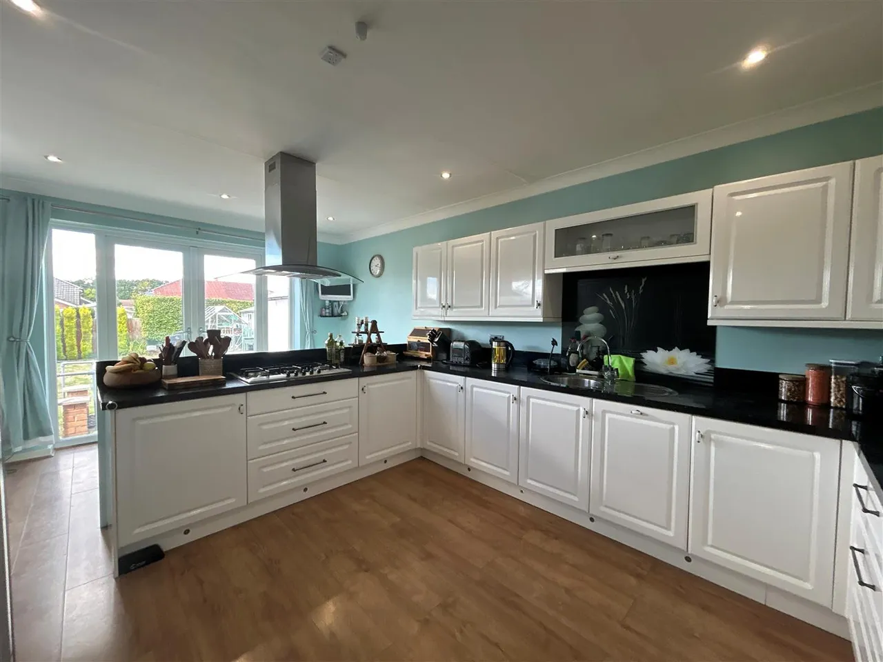 Willowdale Avenue, Heald Green, photo 7