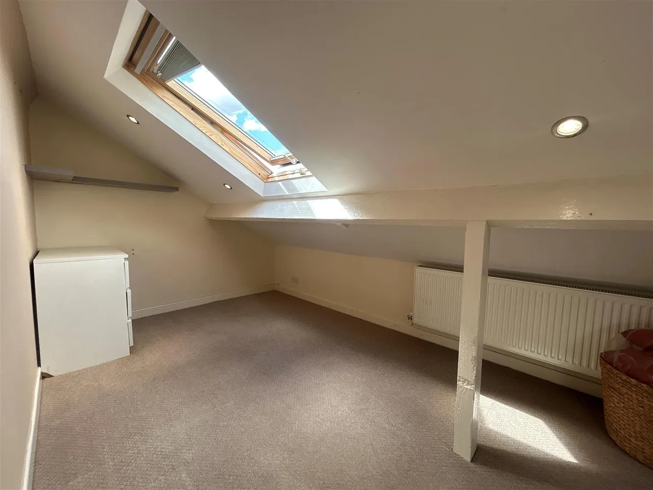 Willowdale Avenue, Heald Green, photo 12