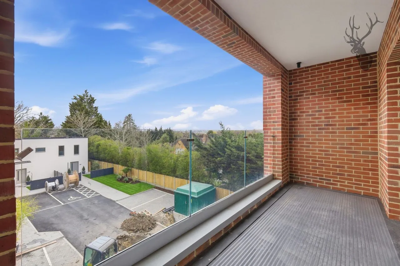 High Road, Chigwell, IG7, photo 4