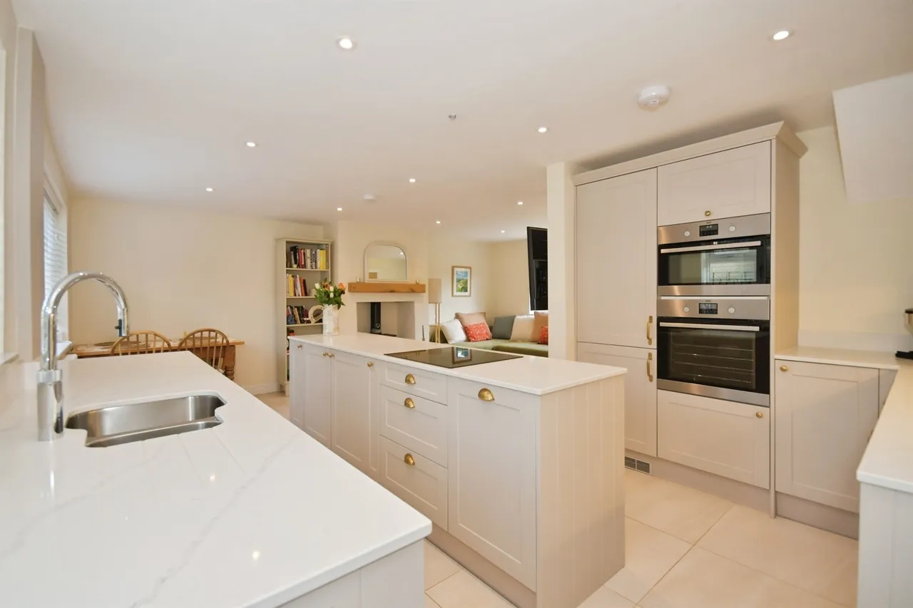 Gordon Road, Tideswell, SK17, photo 6