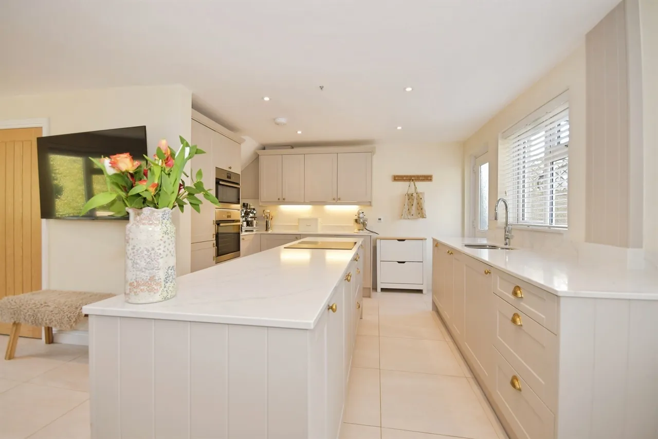 Gordon Road, Tideswell, SK17, photo 5