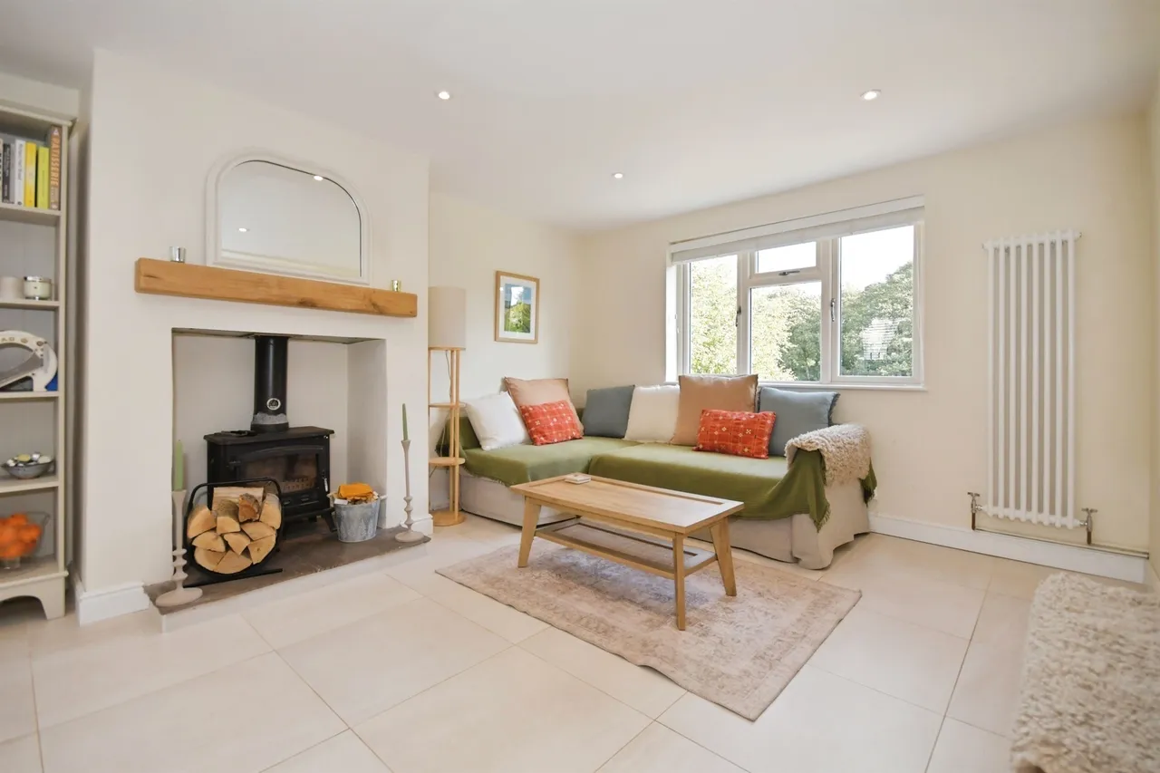 Gordon Road, Tideswell, SK17, photo 4