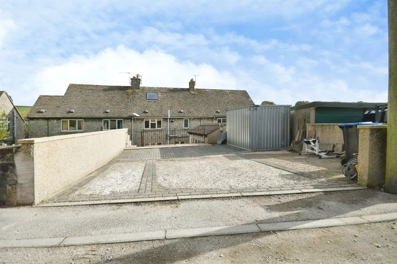 Gordon Road, Tideswell, SK17, photo 21