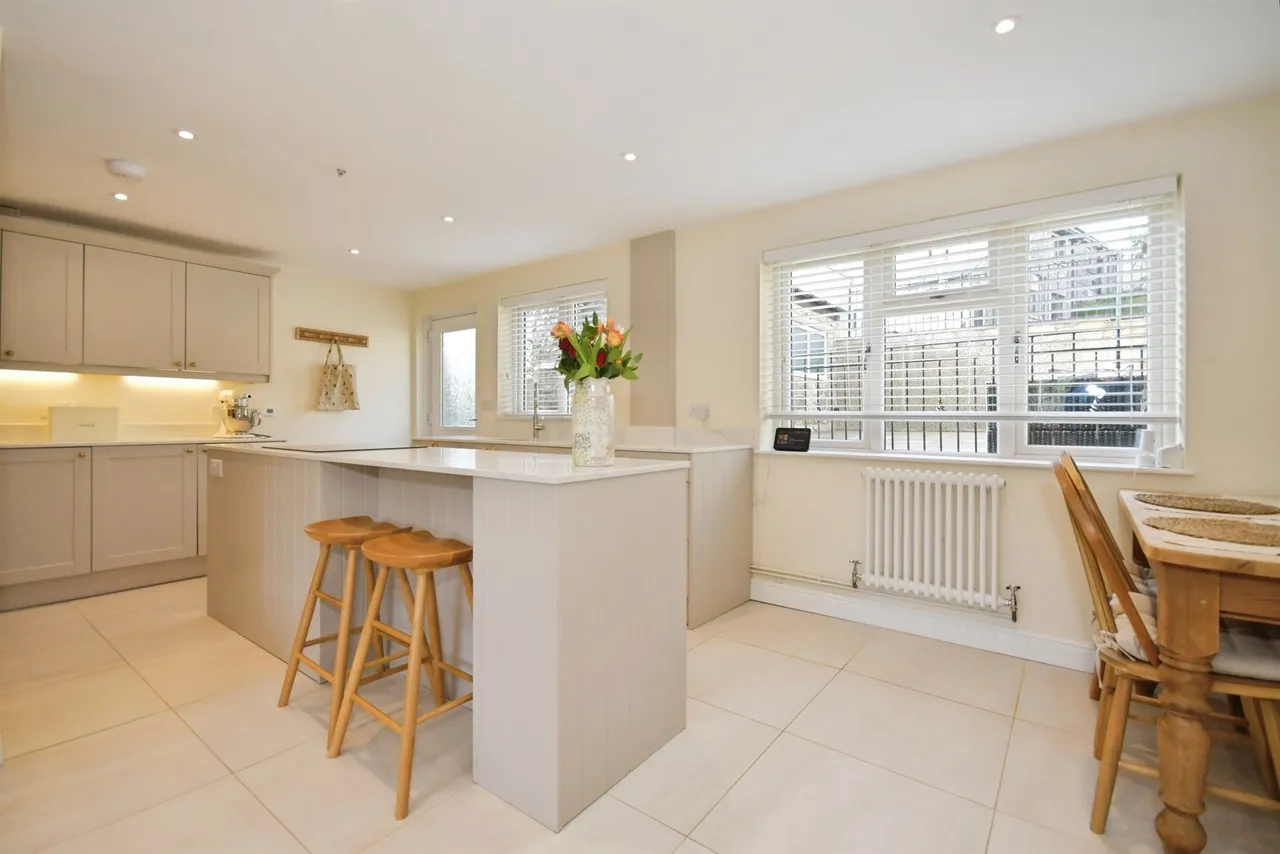 Gordon Road, Tideswell, SK17, photo 7