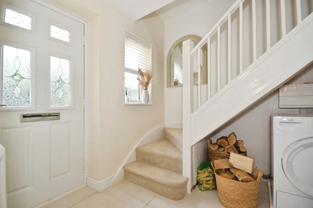 Gordon Road, Tideswell, SK17, photo 9