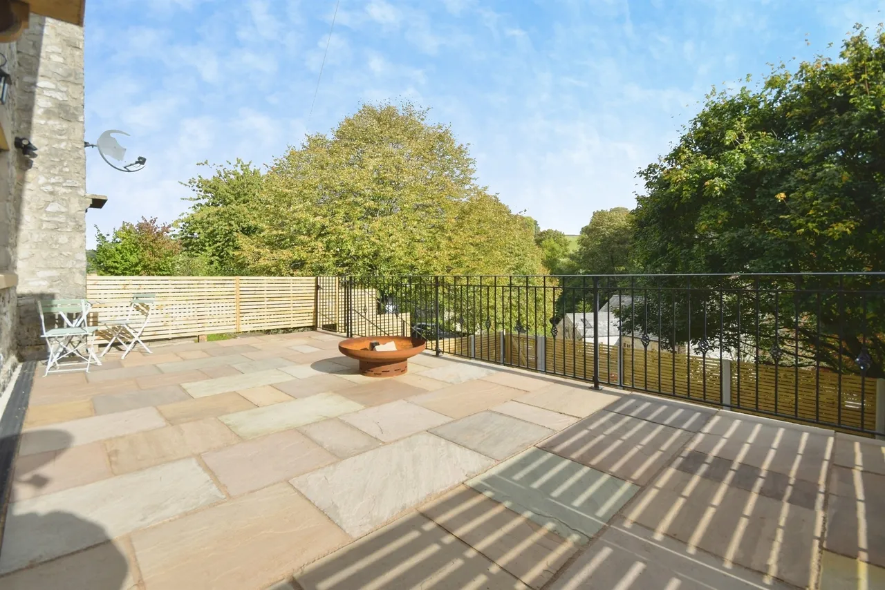Gordon Road, Tideswell, SK17, photo 23