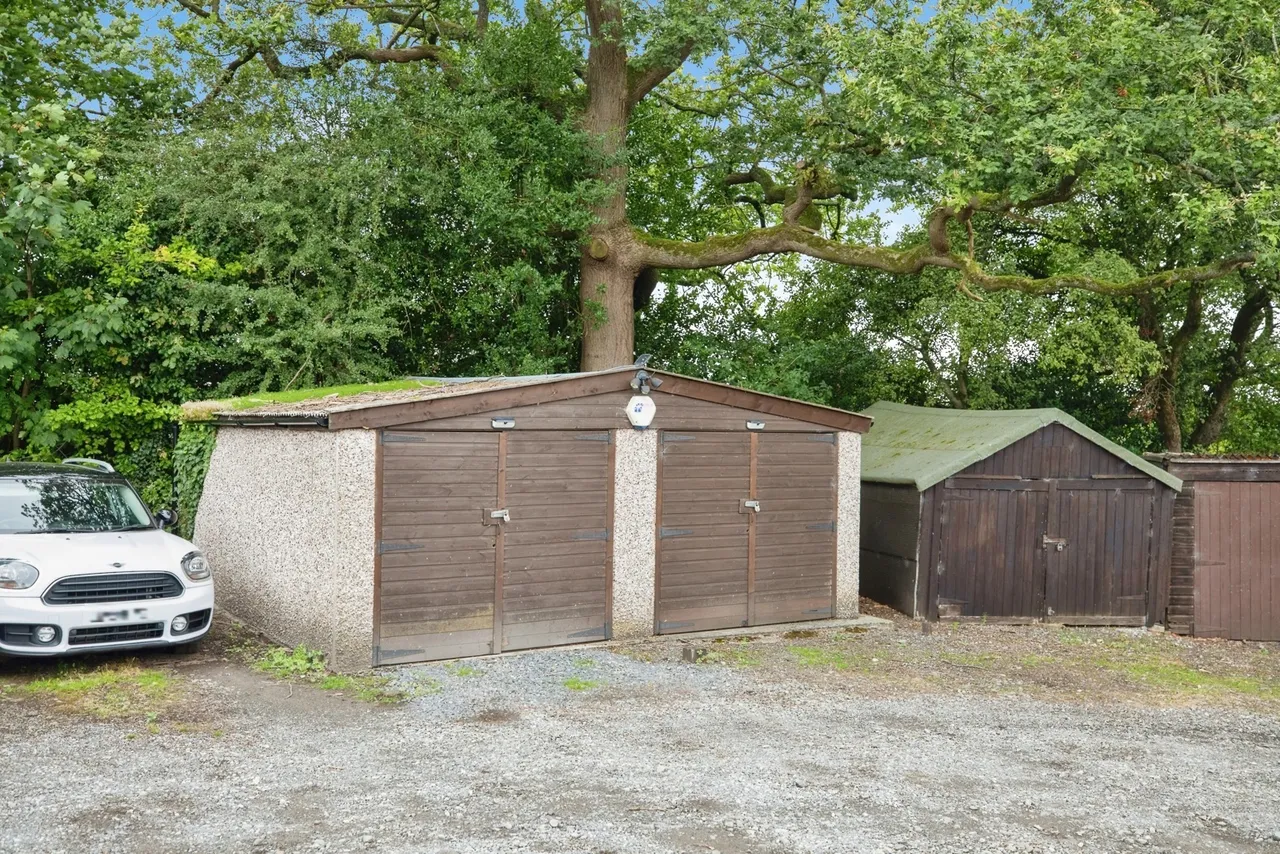 Blackburn Road, Higher Wheelton, Chorley, Lancashire, PR6, photo 14