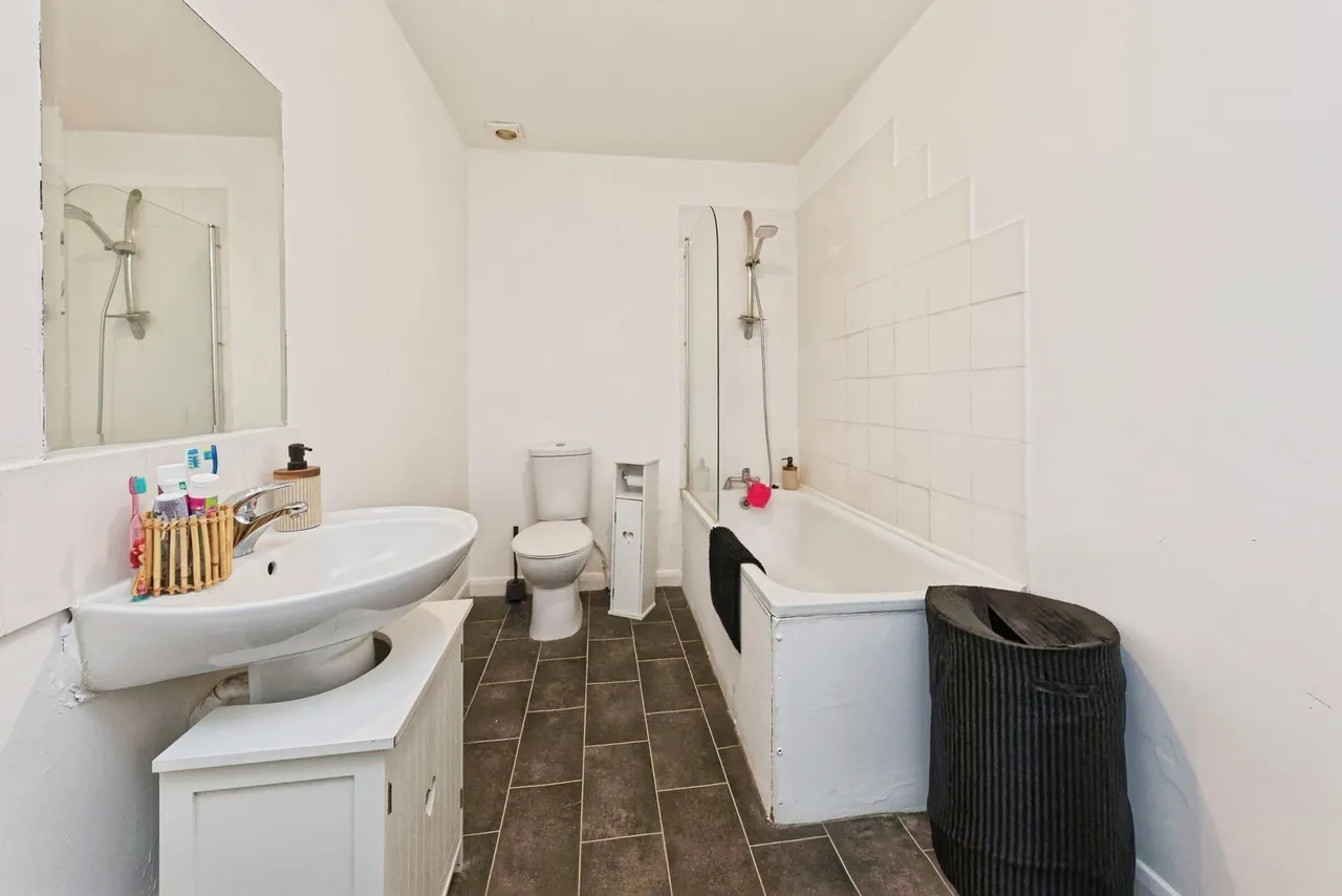 Surrey Road, Cliftonville, CT9, photo 16