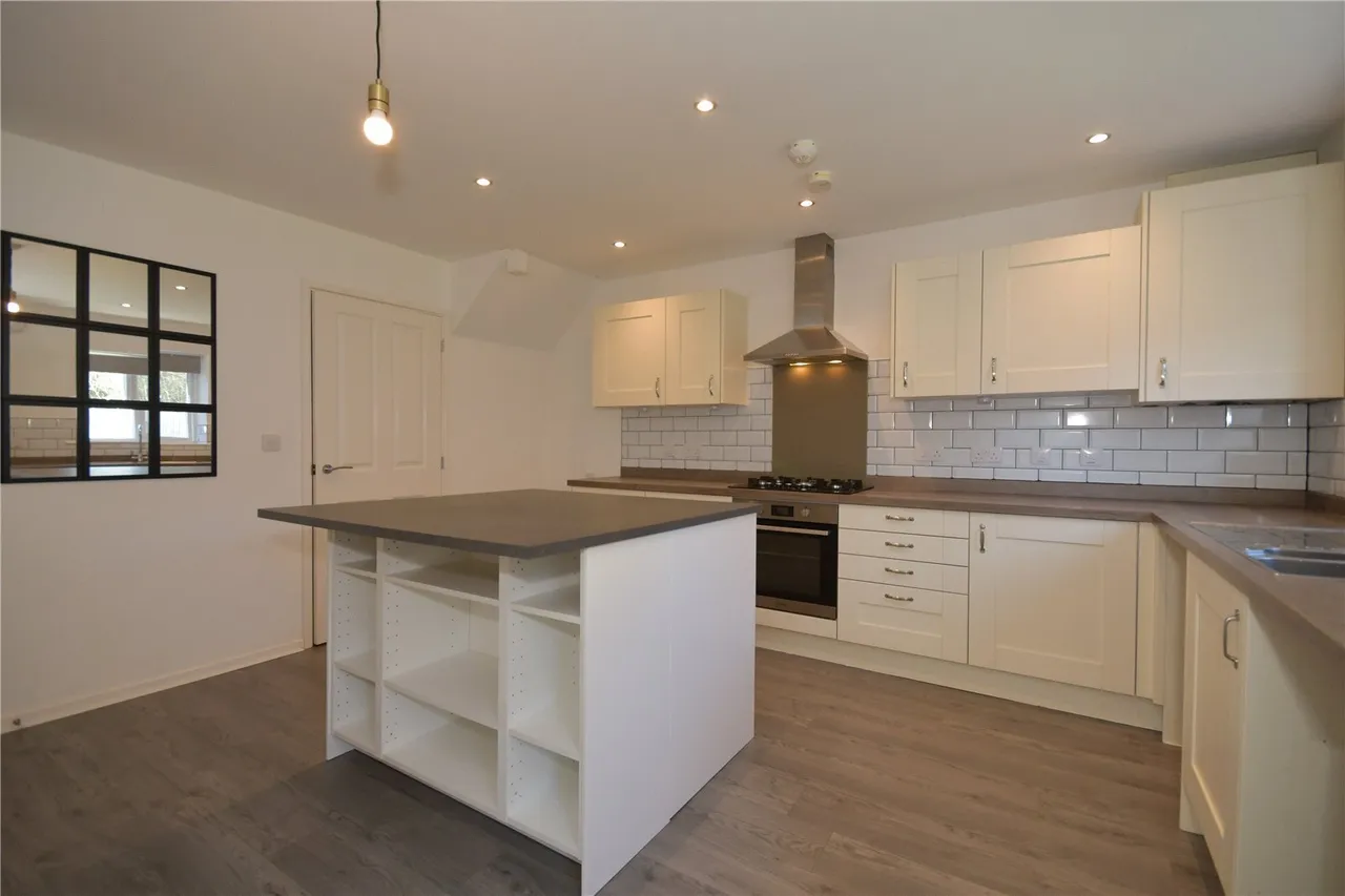 Sail Court, Chesterfield, Derbyshire, S41, photo 4