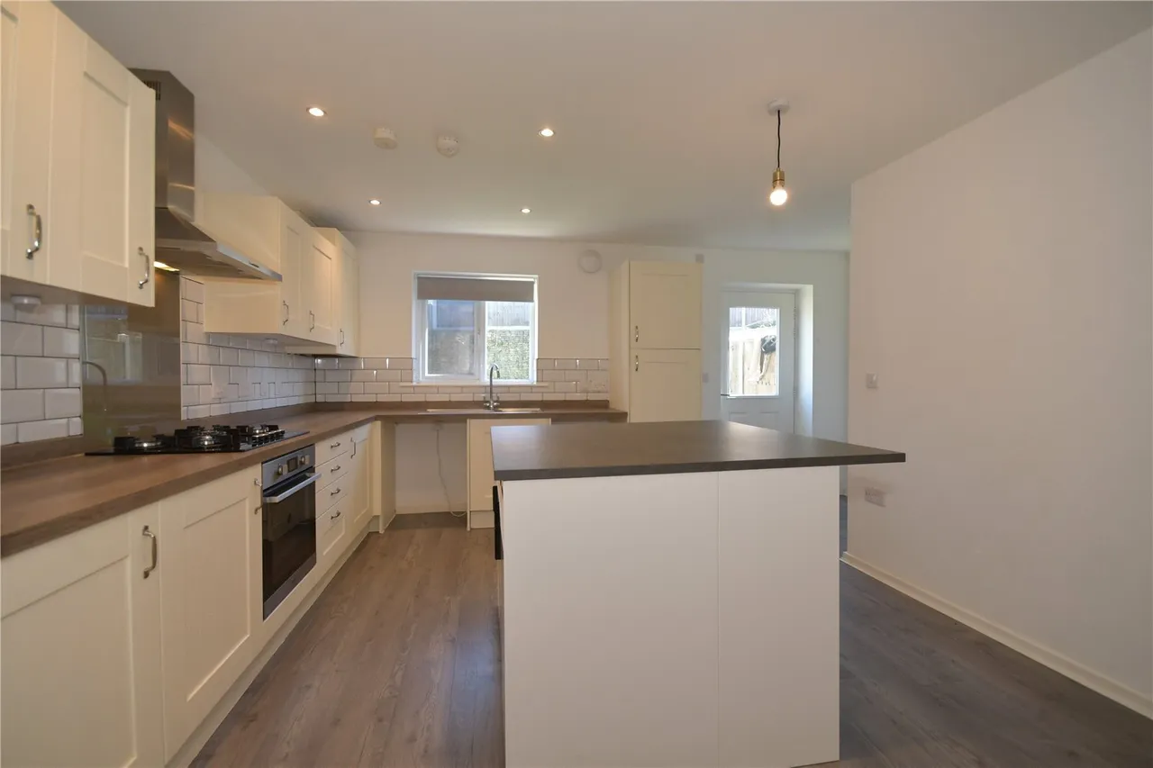 Sail Court, Chesterfield, Derbyshire, S41, photo 3