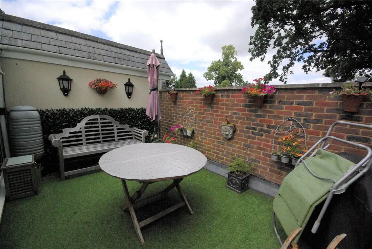 Clarence House, Winchester Hill, SO51, photo 15