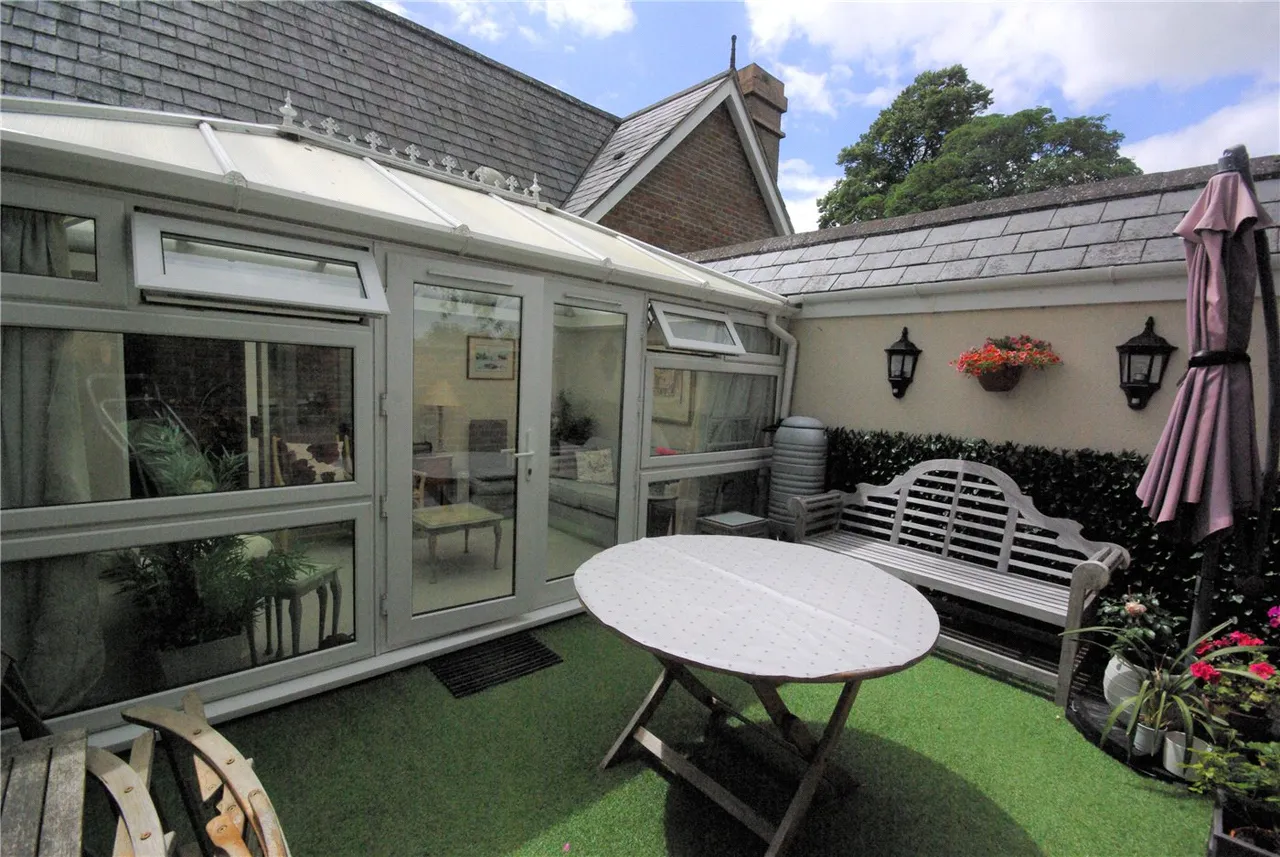 Clarence House, Winchester Hill, SO51, photo 13