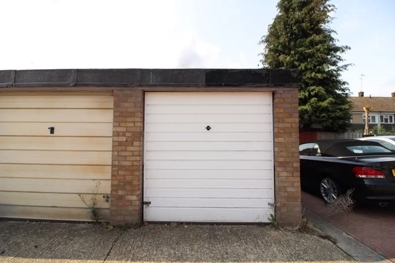 Arrow Close, Luton, LU3, photo 22