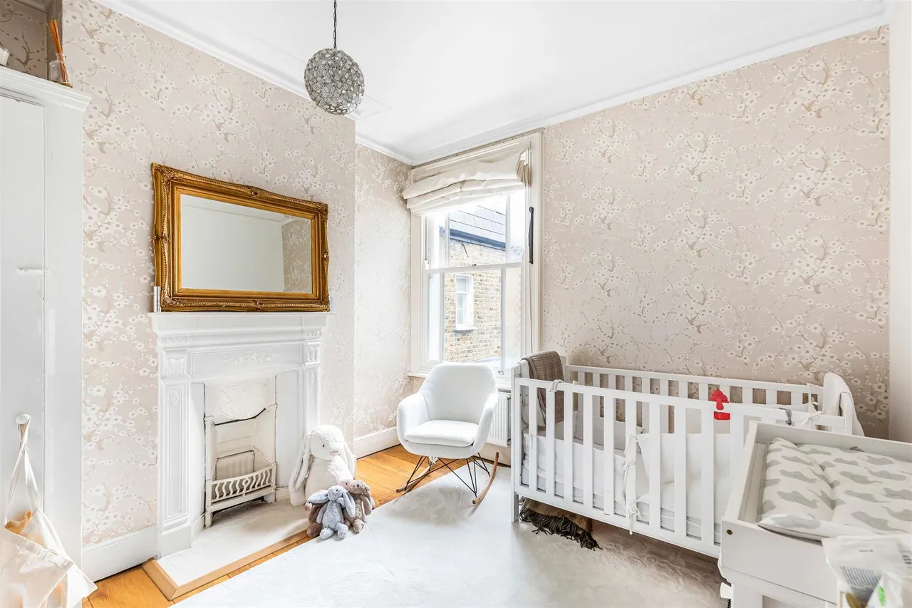 Sutherland Gardens, East Sheen, SW14, photo 8