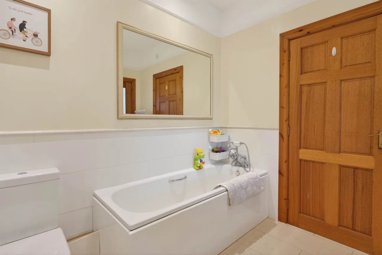 Balmoral Avenue, Belfast, BT9, photo 17