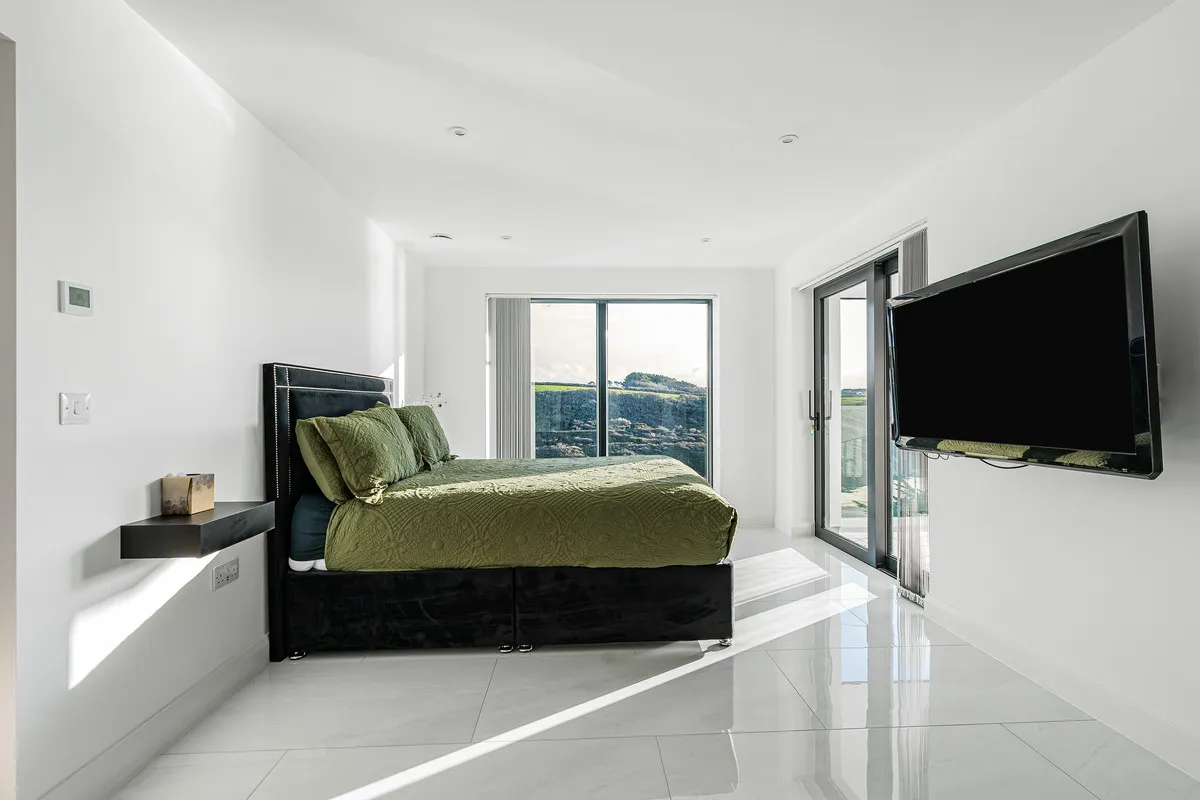 Exceptional contemporary home with incredible views, Newquay, photo 23