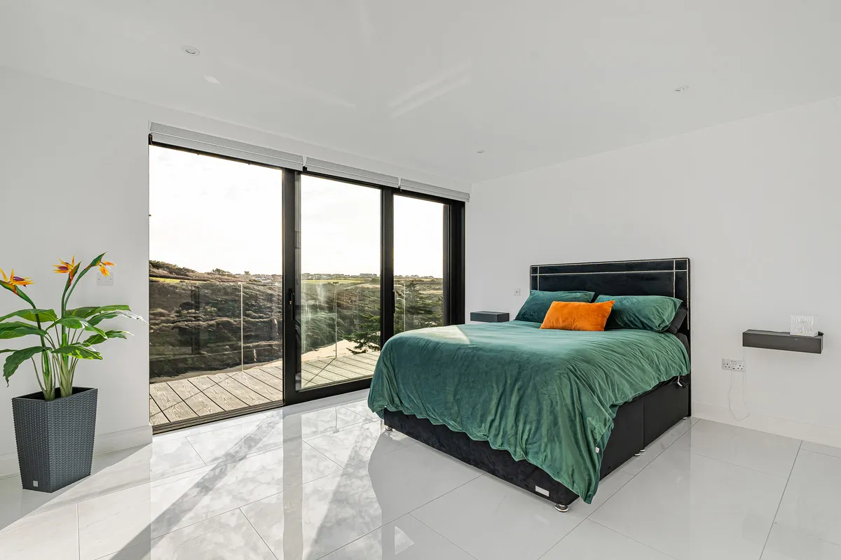 Exceptional contemporary home with incredible views, Newquay, photo 18