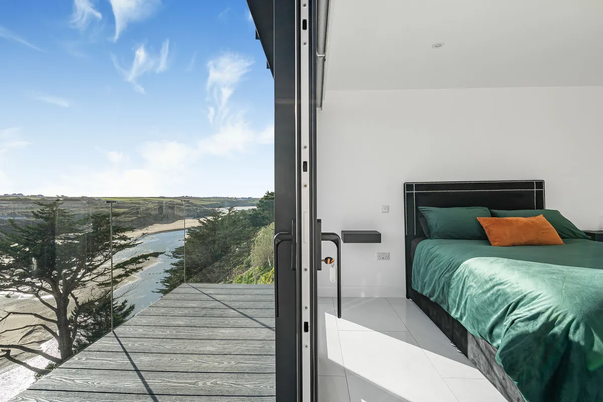Exceptional contemporary home with incredible views, Newquay, photo 17