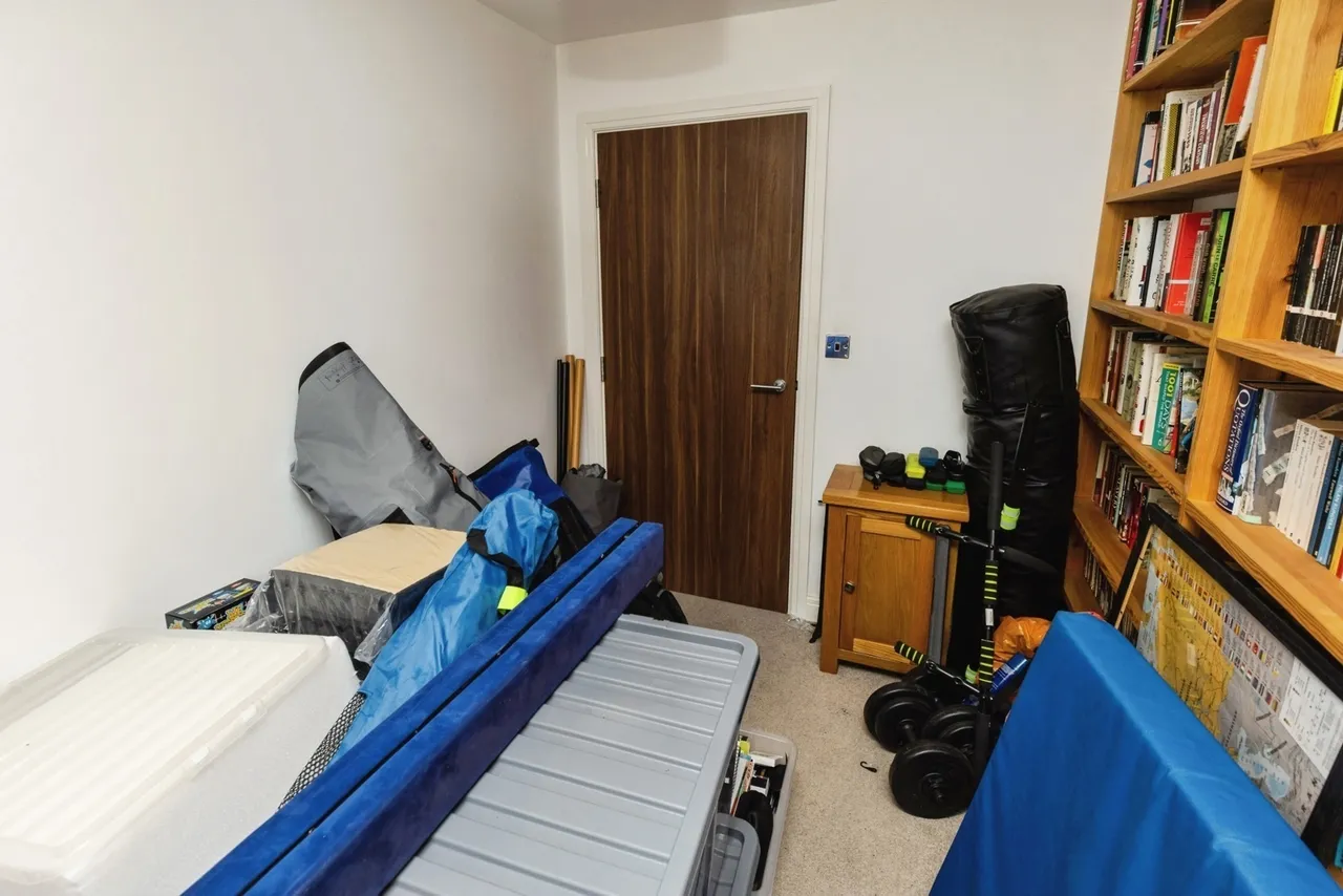 Upper Cambrian Road, CH1, photo 8