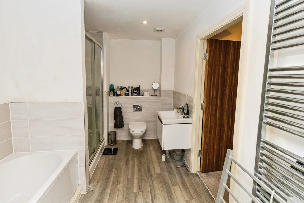 Upper Cambrian Road, CH1, photo 10