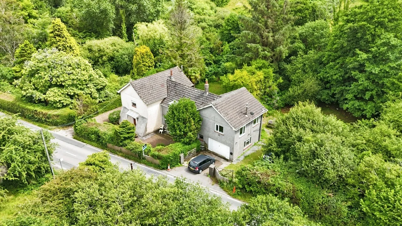 5 bed house for sale, Llanmorlais, Swansea, SA4