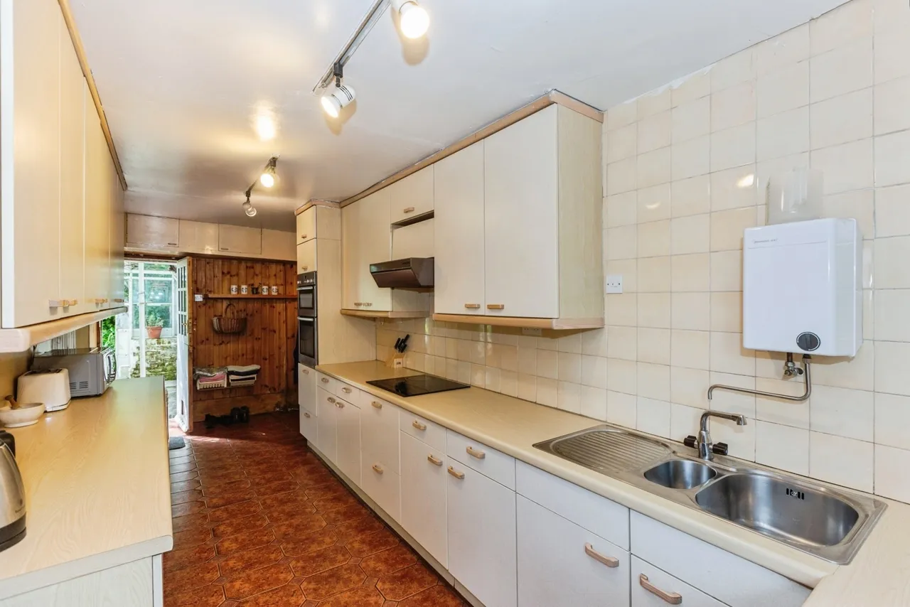 Llanmorlais, Swansea, SA4, photo 17