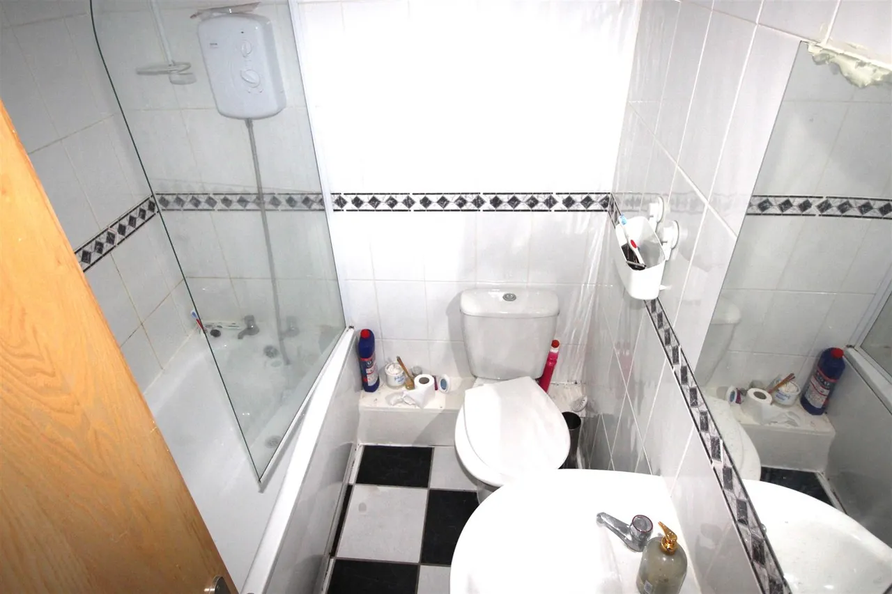 Highclere Avenue, Manchester, M7 4ZU, photo 9