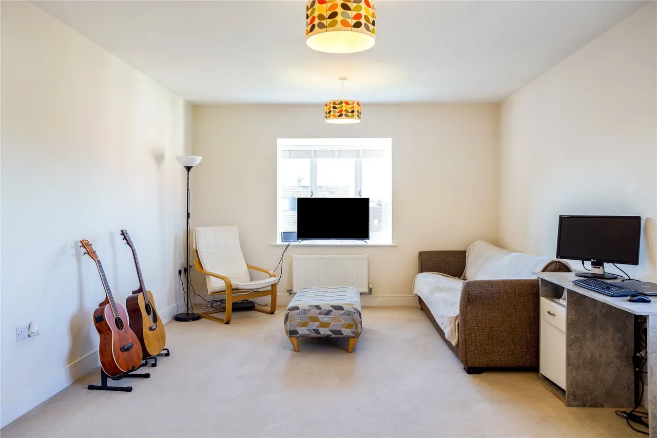 Scholars Place, Walton-on-Thames, KT12, photo 7