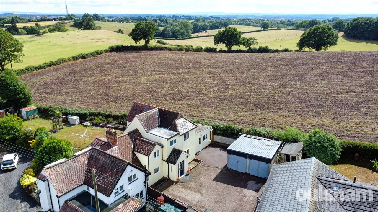 Doctors Hill, Bournheath, Bromsgrove, Worcestershire, B61 9JE, photo 17
