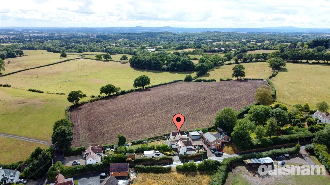 Doctors Hill, Bournheath, Bromsgrove, Worcestershire, B61 9JE, photo 5