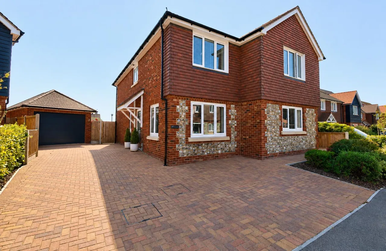 3 bed house for sale, Leverick Place, Ash, CT3